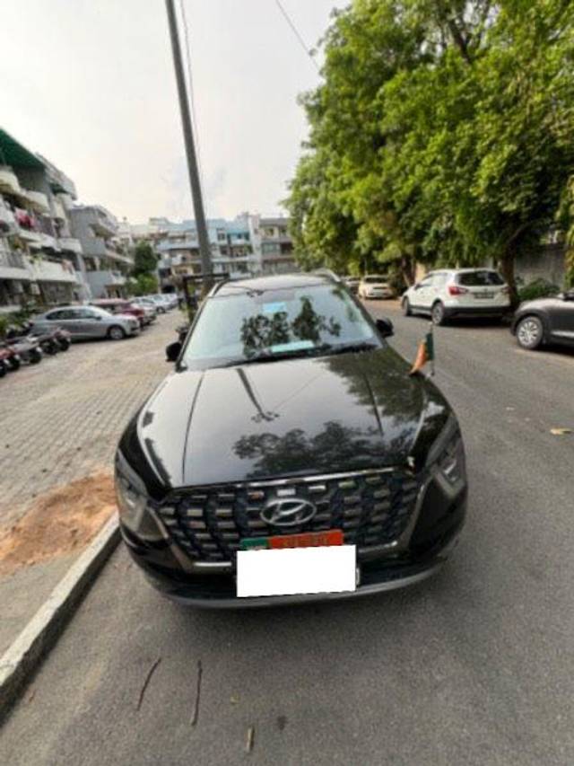 https://images10.gaadi.com/usedcar_image/4051741/original/processed_d8fb537f-3df4-4d96-9690-c4ac181801cb.jpeg?imwidth=6400