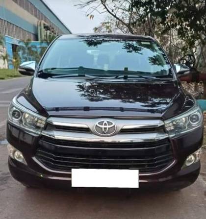 Toyota Innova Crysta 2.4 ZX MT BSIV