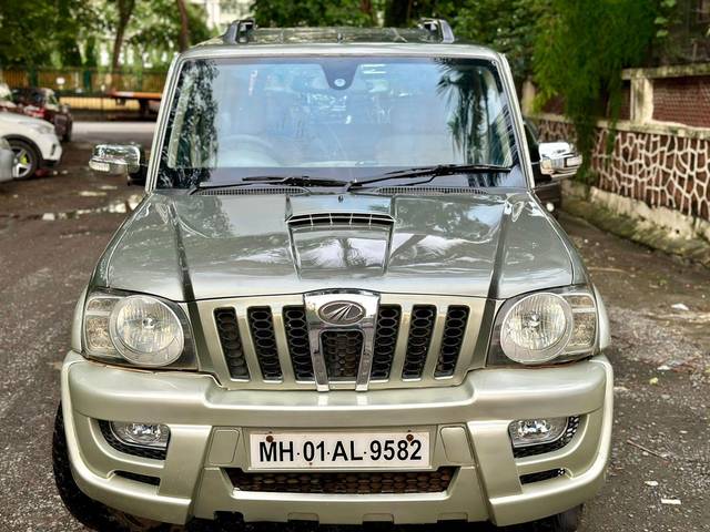 https://images10.gaadi.com/usedcar_image/4051876/original/processed_3add7b258d0538ed0c0a9290a3b2b258.jpg?imwidth=6400