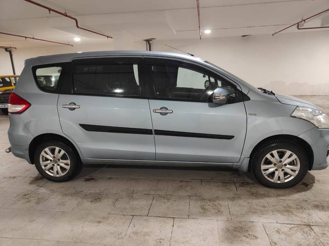 https://images10.gaadi.com/usedcar_image/4052149/original/5e6dcaacf93ecd8d23336e64c424ad3e.jpg?imwidth=6401