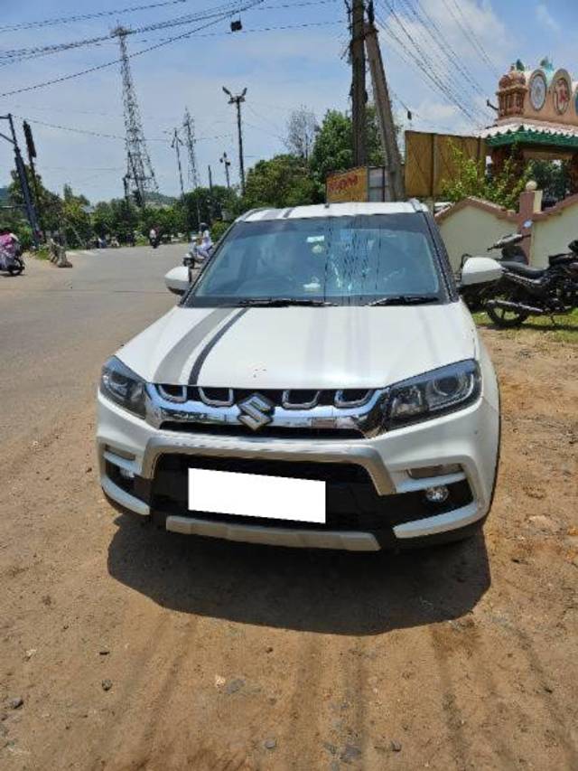 https://images10.gaadi.com/usedcar_image/4052296/original/processed_1855b248-6d1a-4b90-9803-fbaae090cb15.jpg?imwidth=6400