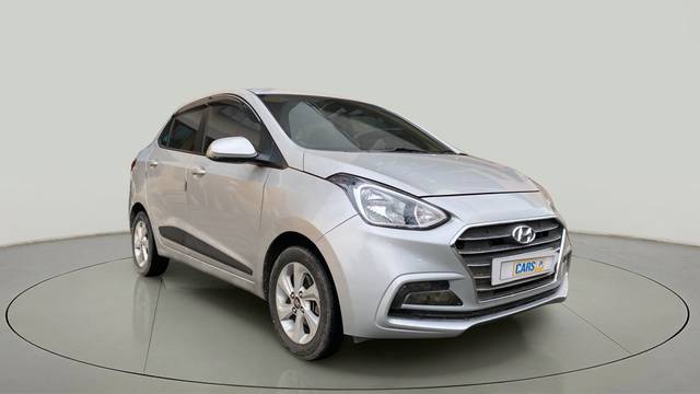 https://images10.gaadi.com/usedcar_image/4052309/original/3a089511328924e6dff013606135b6d4.jpg?imwidth=6400