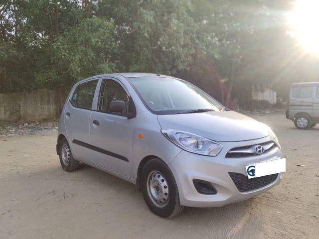 https://images10.gaadi.com/usedcar_image/4052446/original/processed_6c77d811e4d515ce6bb06c0343068359.jpg?imwidth=6400