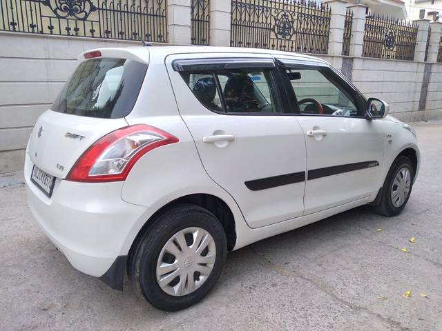 https://images10.gaadi.com/usedcar_image/4052551/original/processed_dfad65cdfcbcc74ef5ecdcb7dece7eef.jpeg?imwidth=6402