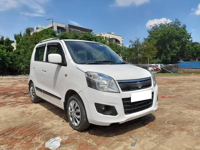 https://images10.gaadi.com/usedcar_image/4052624/original/processed_9fb024ab3c8ff765c8724021718906d0.jpeg?imwidth=6400