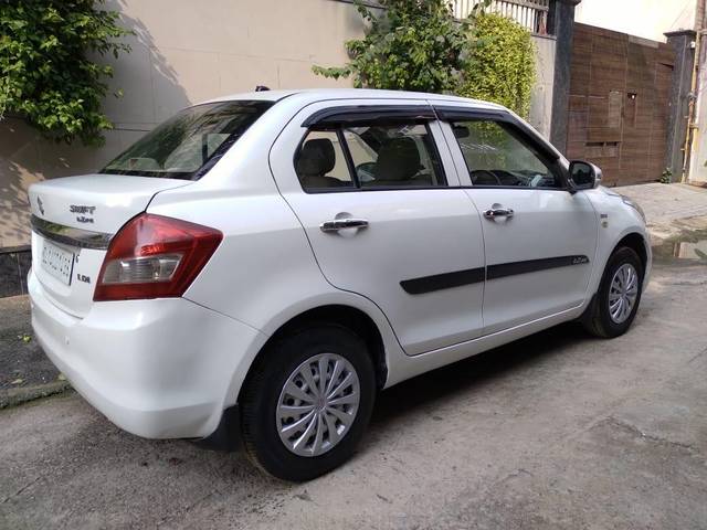 https://images10.gaadi.com/usedcar_image/4052653/original/processed_171e5597a8c41c65b3941b7dbcb83551.jpeg?imwidth=6402