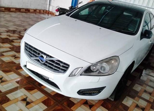 https://images10.gaadi.com/usedcar_image/4052662/original/processed_b06df295-1eca-4b8b-9eb6-37ea4e912ecb.jpg?imwidth=6400