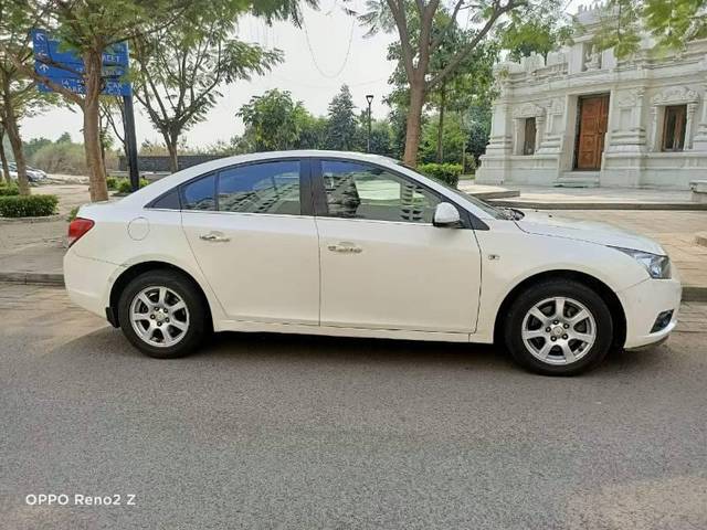 https://images10.gaadi.com/usedcar_image/4053066/original/processed_066a9ad9-871f-4915-81ec-d331e100e8be.jpg?imwidth=6401