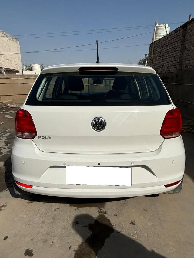 https://images10.gaadi.com/usedcar_image/4053172/original/processed_06e0b678babbf8b6667c1d2b65a6f063.jpeg?imwidth=6401