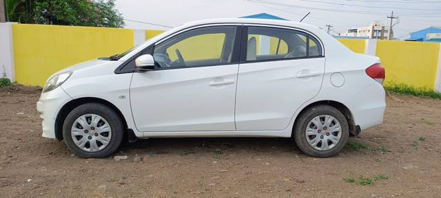 https://images10.gaadi.com/usedcar_image/4053209/original/processed_af9d8904e0dc1d9d24026ebfea08b36c.jpg?imwidth=6402