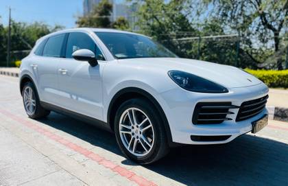 Porsche Cayenne Base