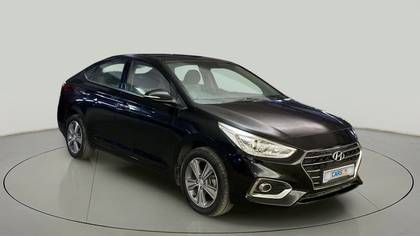 Hyundai Verna CRDi 1.6 SX