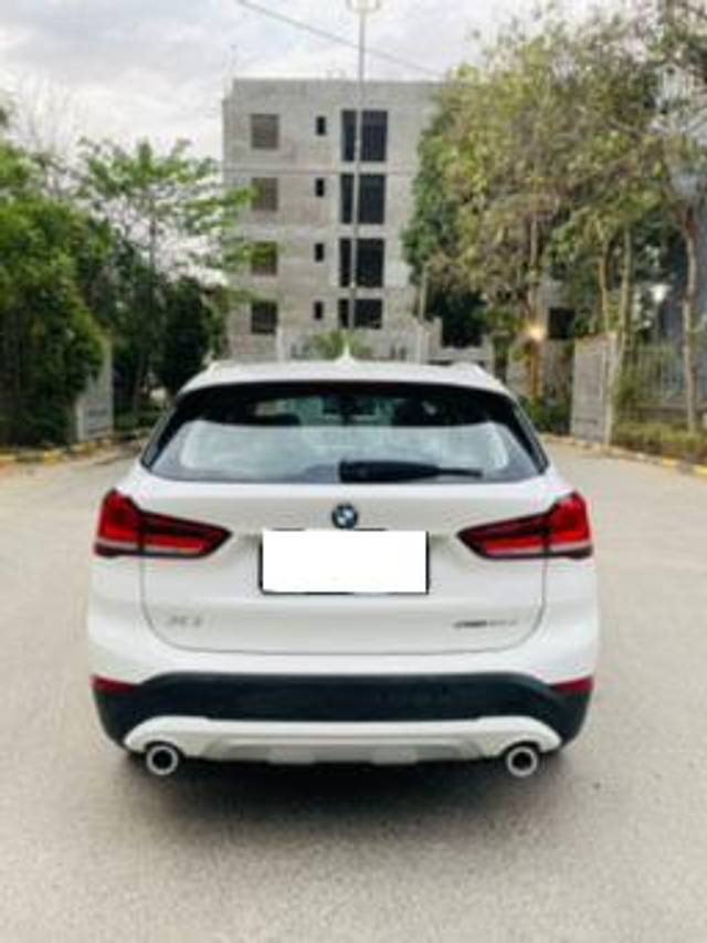 https://images10.gaadi.com/usedcar_image/4053783/original/processed_82adfc545b71c8a7883c4cd2309787f3.jpg?imwidth=6401