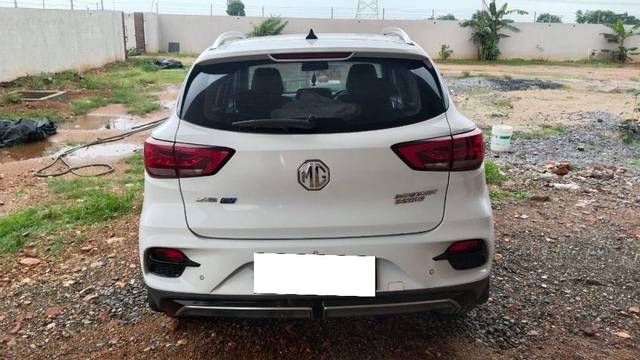 https://images10.gaadi.com/usedcar_image/4053854/original/processed_36cd5f47-13cc-4c8b-ba63-5f1e76b1401a.jpg?imwidth=6402