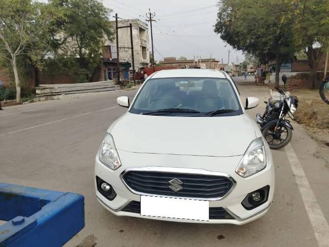 https://images10.gaadi.com/usedcar_image/4053860/original/processed_776e7288-c08e-445a-a386-6b3b7ad49ece.jpg?imwidth=6400