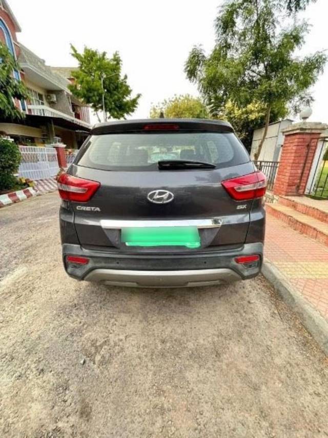 https://images10.gaadi.com/usedcar_image/4054270/original/processed_43eb883e-c68d-41d4-9869-e77746a49a24.jpeg?imwidth=6401