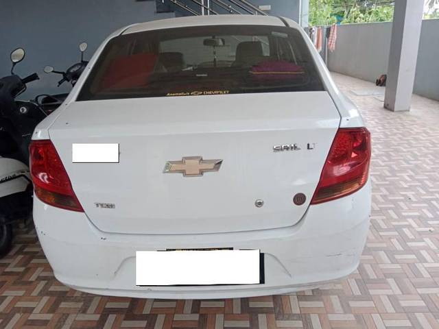 https://images10.gaadi.com/usedcar_image/4054335/original/processed_03ec7659-7e06-41b5-a523-72b31e98a907.jpg?imwidth=6402