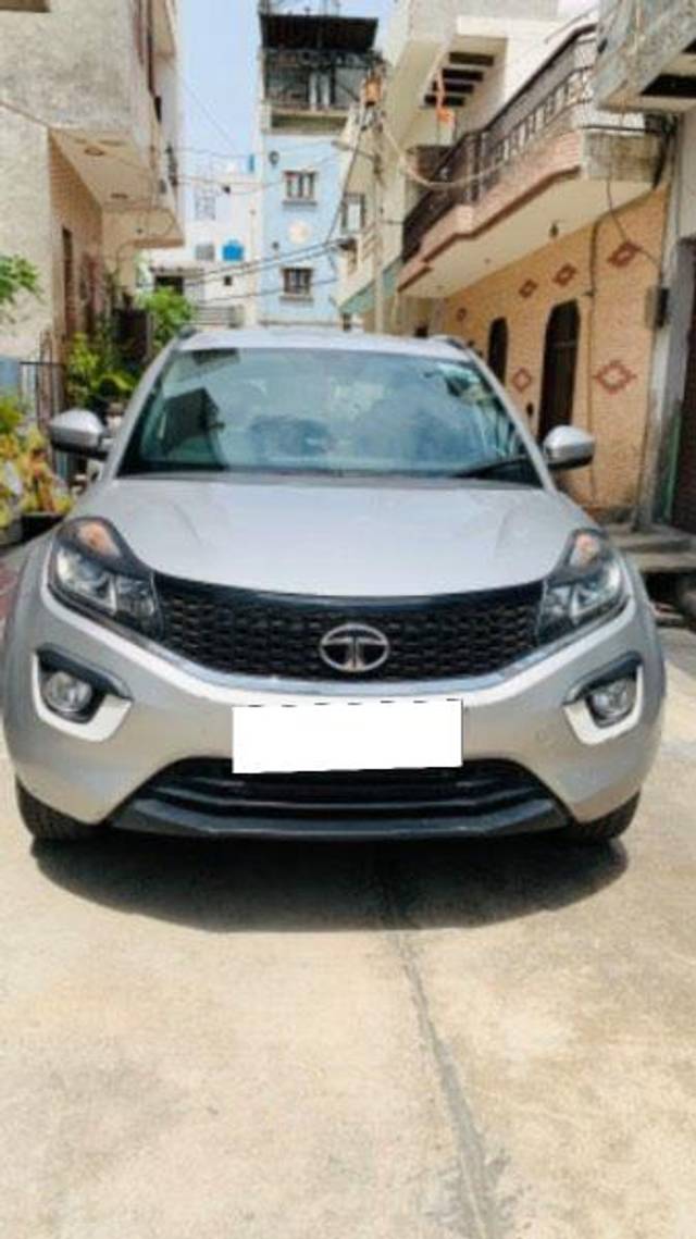 https://images10.gaadi.com/usedcar_image/4054421/original/processed_2246558b-8eab-400b-ba5b-24c861e0fc23.jpeg?imwidth=6401