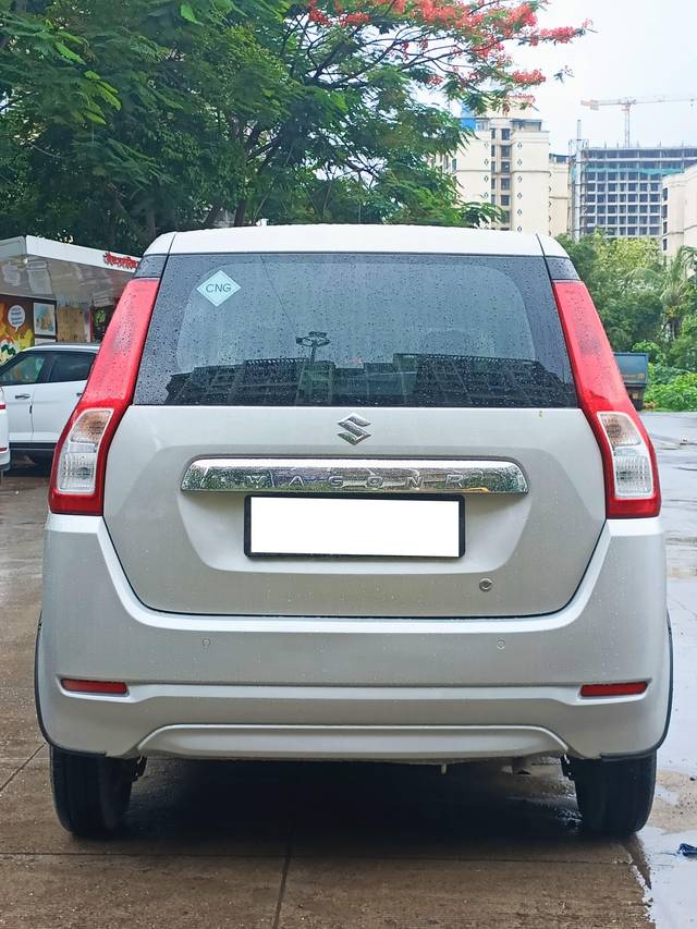 https://images10.gaadi.com/usedcar_image/4054433/original/processed_6ccd00c044c98f8e3ad62b39ea283a0a.jpg?imwidth=6402