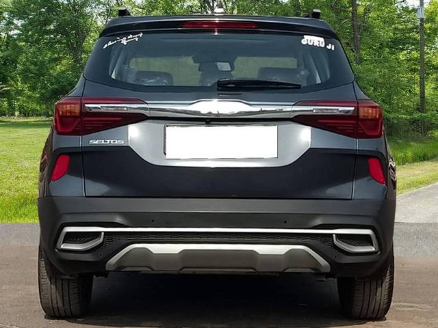 https://images10.gaadi.com/usedcar_image/4054561/original/processed_6edd6707568310ea04c36f9fb29ea911.jpg?imwidth=6402