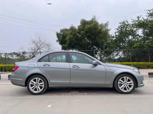 https://images10.gaadi.com/usedcar_image/4054574/original/eedcf51b963c1851a00f6eacbac897bf.jpg?imwidth=6401