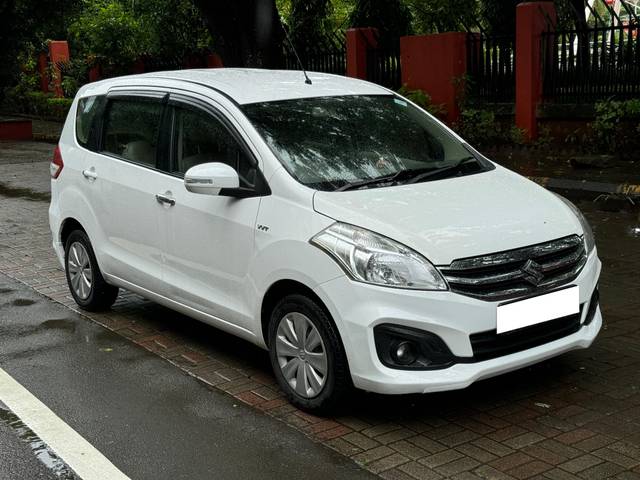 https://images10.gaadi.com/usedcar_image/4054749/original/processed_40f0bb3e6f1bbd85f169414e899d0b29.jpg?imwidth=6400