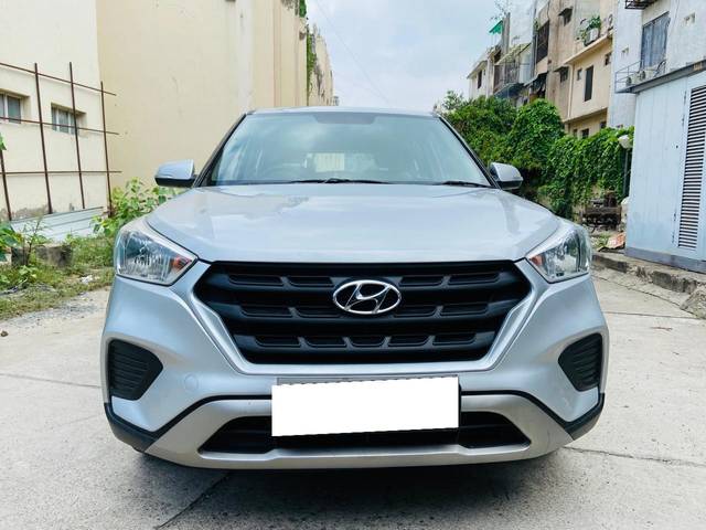 https://images10.gaadi.com/usedcar_image/4054771/original/processed_7386c5874389c21386fb1d74a236c5ca.jpg?imwidth=6400