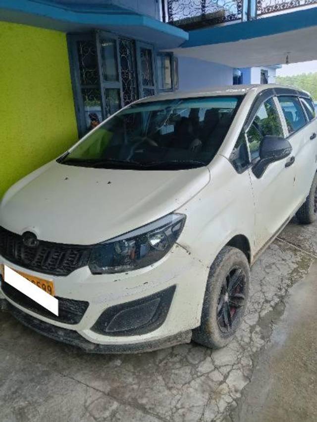 https://images10.gaadi.com/usedcar_image/4054811/original/processed_a6c2cf4d-e7cd-4811-9e6b-8ad8d334d642.jpg?imwidth=6400