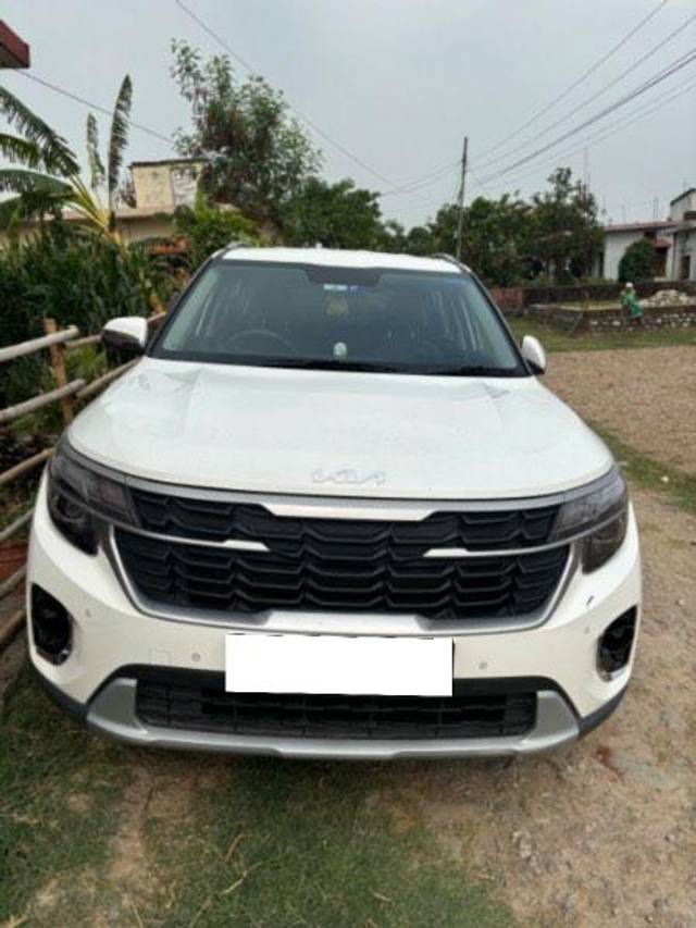 https://images10.gaadi.com/usedcar_image/4054814/original/processed_22281a43-5044-4f8b-a8cb-a7e09e821521.jpeg?imwidth=6400