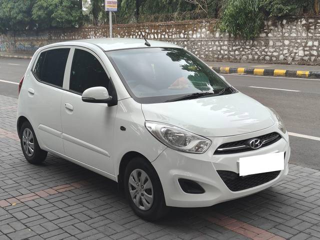 https://images10.gaadi.com/usedcar_image/4054818/original/processed_6b9e784f7aeff12bdf9262520bba71fa.jpg?imwidth=6400