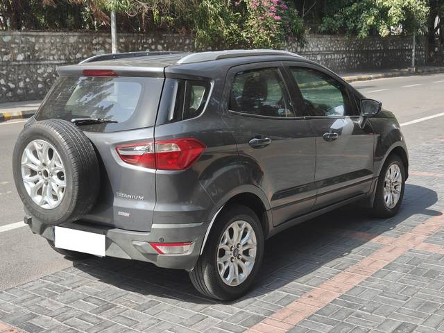 https://images10.gaadi.com/usedcar_image/4054824/original/processed_b8b0214cbd2bf6250fe813fcfc394d50.jpg?imwidth=6402