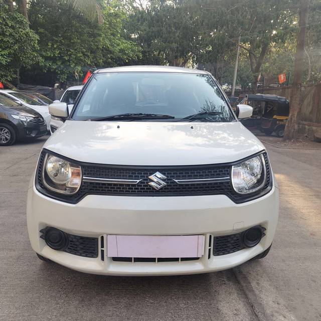 https://images10.gaadi.com/usedcar_image/4055085/original/processed_b5a4d443759d51b810f41d3452d9c5d4.jpg?imwidth=6402