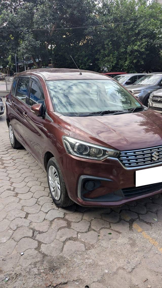 https://images10.gaadi.com/usedcar_image/4055136/original/processed_15a8a33b471d5ae5c5fbc09712800de2.jpg?imwidth=6400