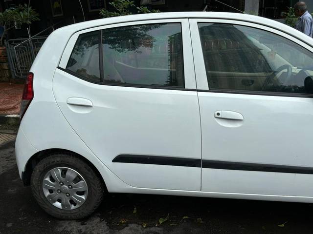 https://images10.gaadi.com/usedcar_image/4055234/original/processed_06a905fab394c5e8ccb51176d41a7e33.jpeg?imwidth=6402