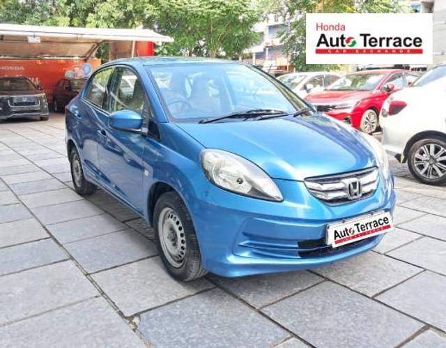 https://images10.gaadi.com/usedcar_image/4055310/original/cb5bbf60f14024bdd4a534ab3cfa069d.jpeg?imwidth=6400