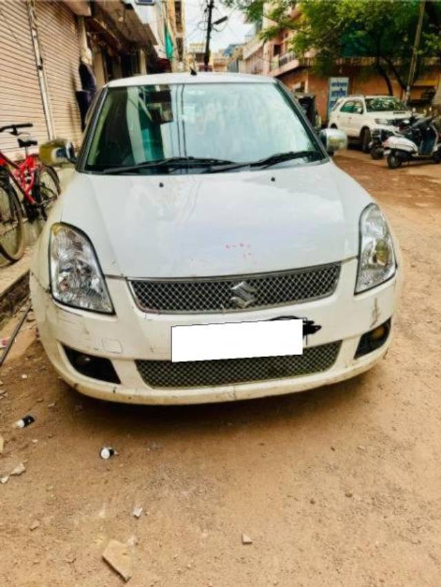 https://images10.gaadi.com/usedcar_image/4055367/original/processed_3c2f542b-b70c-4280-9e12-acb8bb33654c.jpg?imwidth=6401