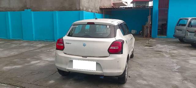 https://images10.gaadi.com/usedcar_image/4055382/original/processed_2cfff76b-86da-4fe5-9c24-3dd7be0cc1e2.jpg?imwidth=6401