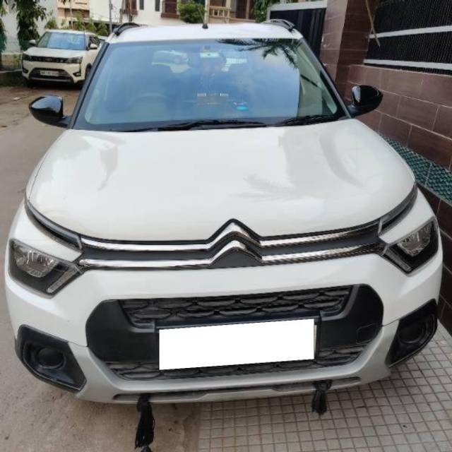 https://images10.gaadi.com/usedcar_image/4055410/original/processed_d1de63c9-c388-4fdd-ab8e-5b098e4f2acd.jpg?imwidth=6400