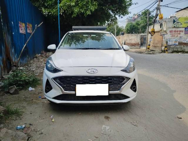 https://images10.gaadi.com/usedcar_image/4055671/original/processed_55110004-c25a-47a1-a9d5-d5919c43dc97.jpg?imwidth=6400