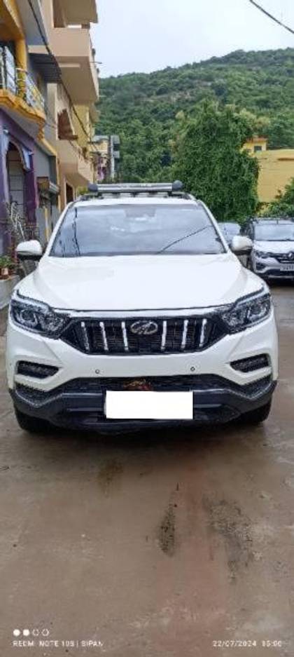 Mahindra Alturas G4 4X4 AT