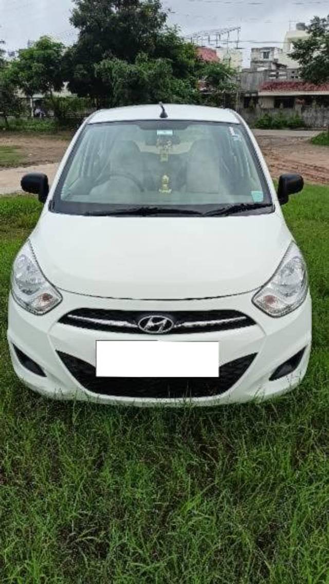 https://images10.gaadi.com/usedcar_image/4055853/original/processed_5fcff8be-f9d3-46e4-b9b0-0a4da1090b47.jpg?imwidth=6400