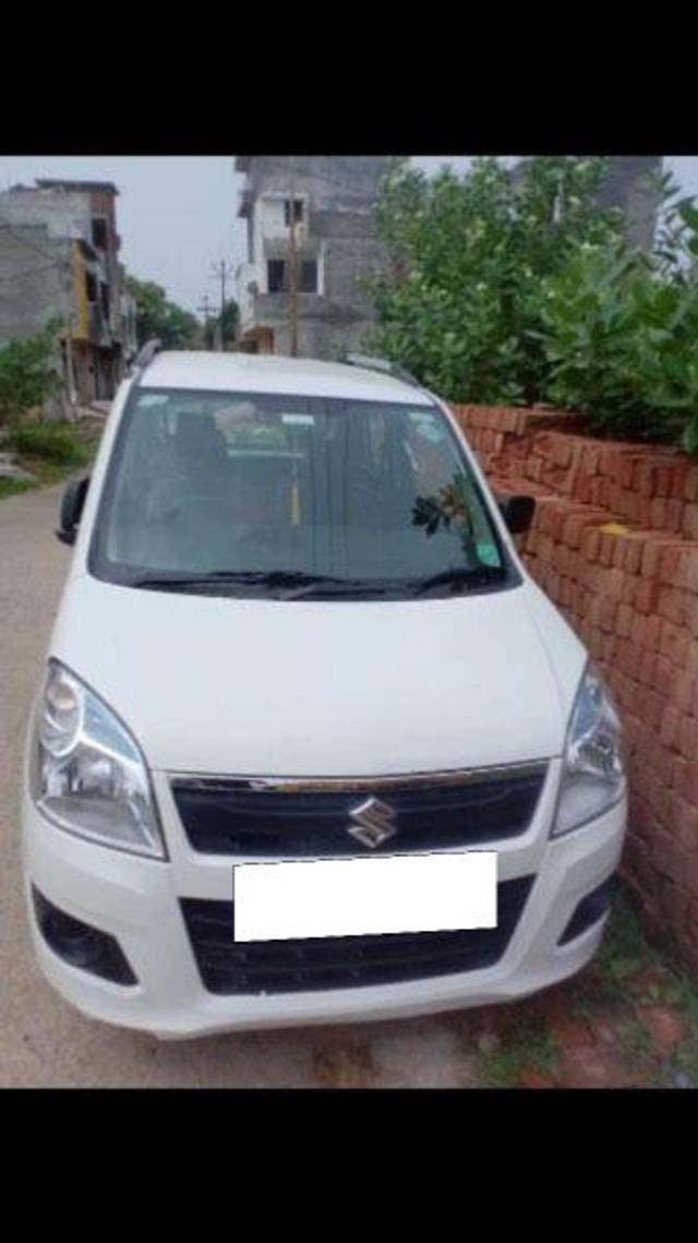 https://images10.gaadi.com/usedcar_image/4055896/original/processed_262dccf9-852e-402e-a673-8a714de6de1d.jpeg?imwidth=6400