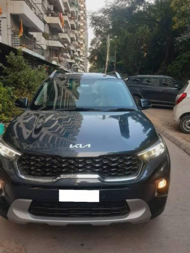 https://images10.gaadi.com/usedcar_image/4056381/original/processed_9be89f72-3147-409a-8472-77a666e91a58.jpeg?imwidth=6400