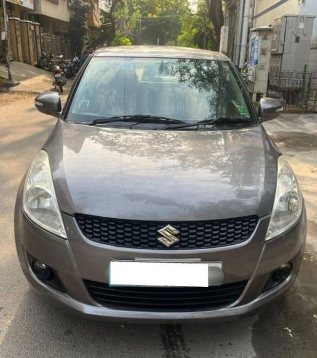 https://images10.gaadi.com/usedcar_image/4056493/original/processed_16db6489fce7954eb3d9cb165f9e9f38.jpg?imwidth=6400