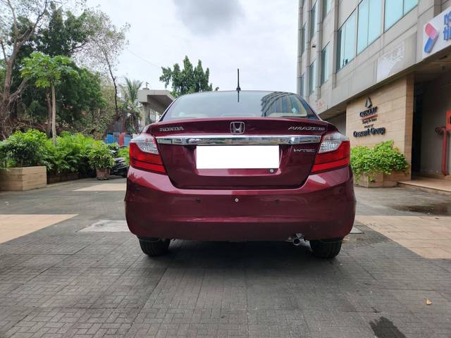 https://images10.gaadi.com/usedcar_image/4056864/original/processed_2252a4e0a924bc62a171404262841f8d.jpg?imwidth=6401