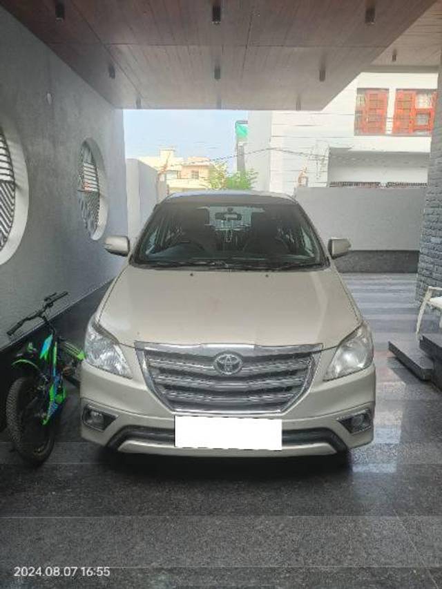 https://images10.gaadi.com/usedcar_image/4057070/original/processed_3663ddb2-b540-49fe-8d65-a9372cf34dbd.jpg?imwidth=6400