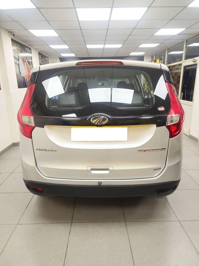 https://images10.gaadi.com/usedcar_image/4057262/original/processed_aaf1181e1b6cc6b8434b00d1ac90c092.jpg?imwidth=6401