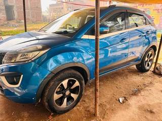 Tata Nexon 2017-2020 Tata Nexon 1.2 Revotron XZ Plus Dual Tone