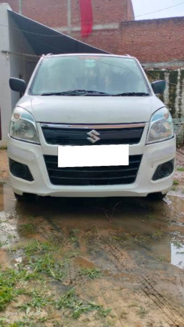 https://images10.gaadi.com/usedcar_image/4057540/original/processed_5fb8e0ba-63c8-4ffd-ab6e-b112e555179d.jpg?imwidth=6400