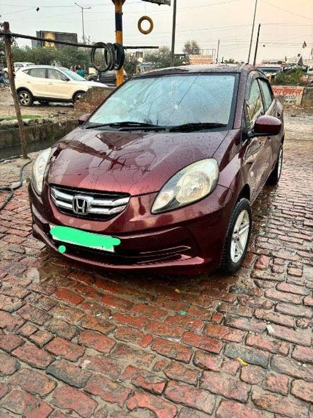 https://images10.gaadi.com/usedcar_image/4057716/original/processed_5e735de2-bc16-4c5c-b899-aace777a146b.jpg?imwidth=6400